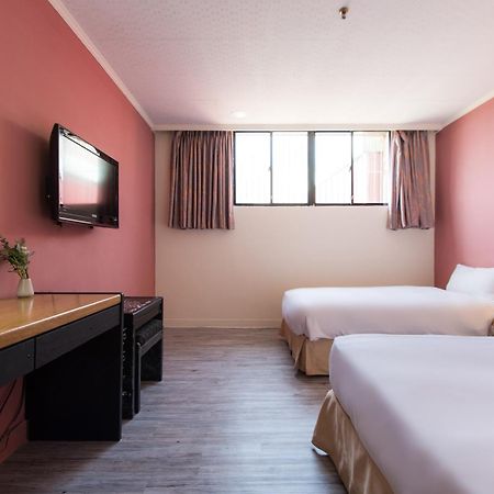 Back Home Hotel Chiayi City Dış mekan fotoğraf