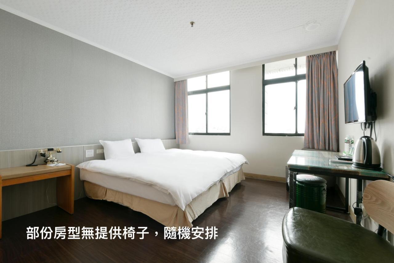 Back Home Hotel Chiayi City Dış mekan fotoğraf